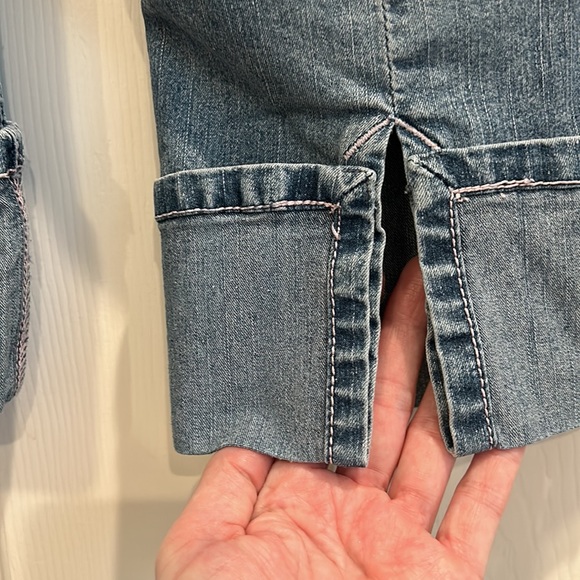 Baccini size 4 petite denim capris - Picture 3 of 4